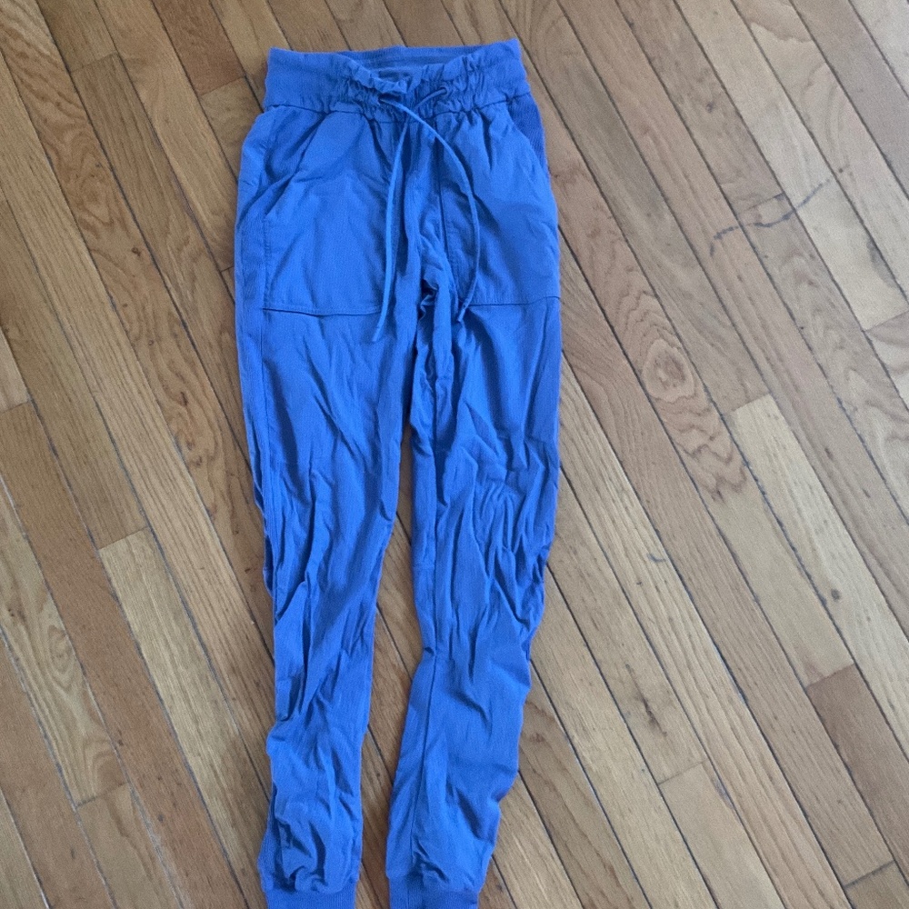 Lululemon Dance studio Pant (Blue)